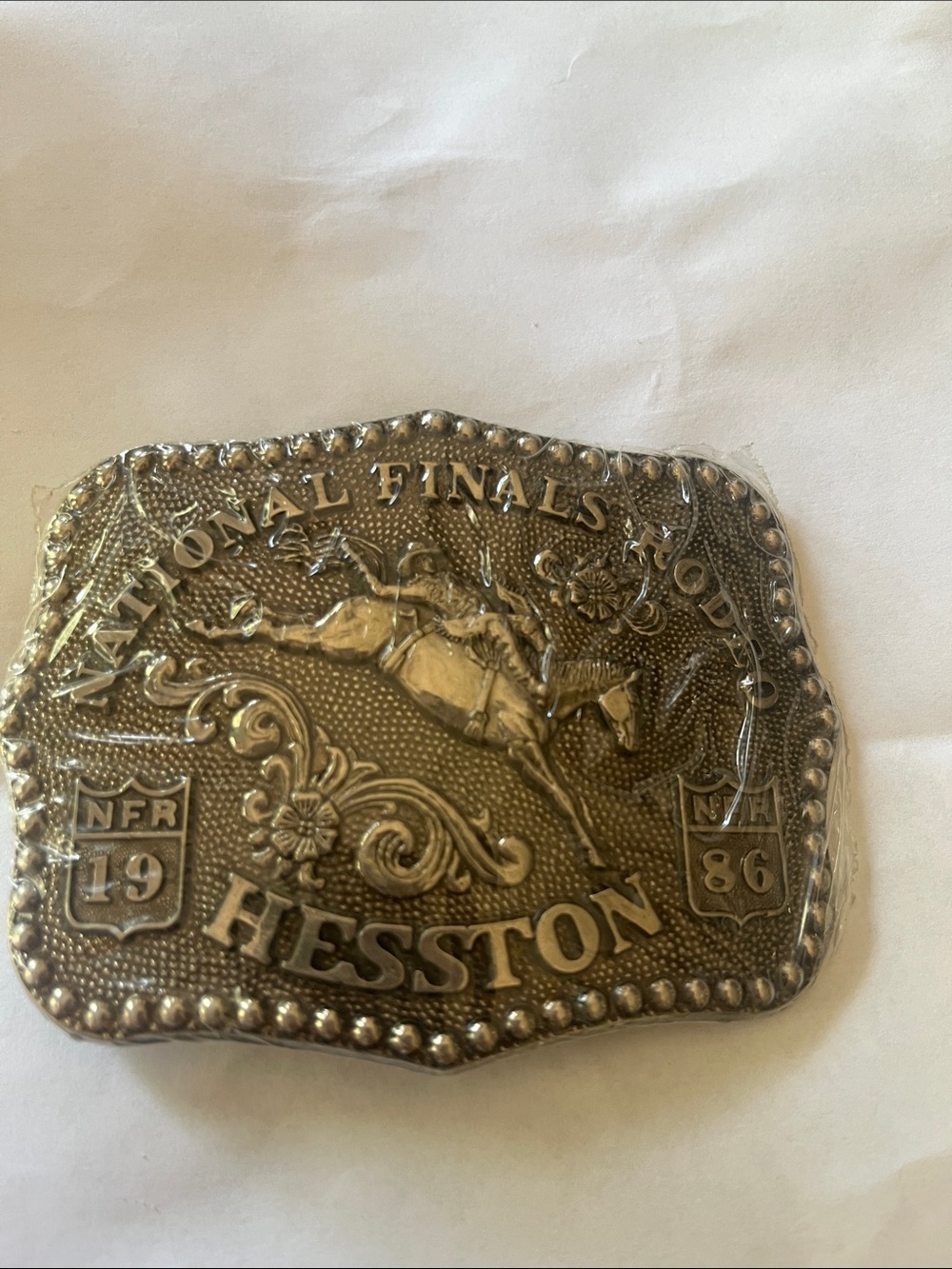 New in Wrap Hesston 1986 Buckle